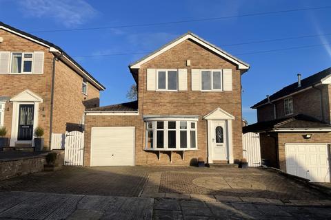 4 bedroom detached house to rent, Sellerdale Rise, Bradford, West Yorkshire, BD12