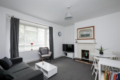 1 bedroom flat for sale, Toland Square, London