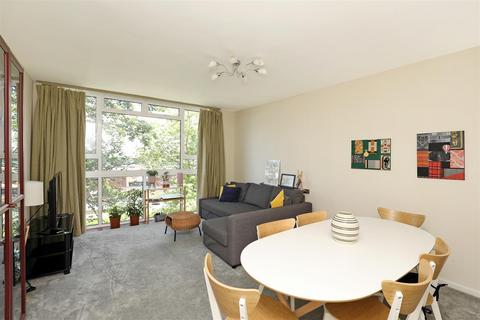 1 bedroom flat for sale, Portinscale Road, London