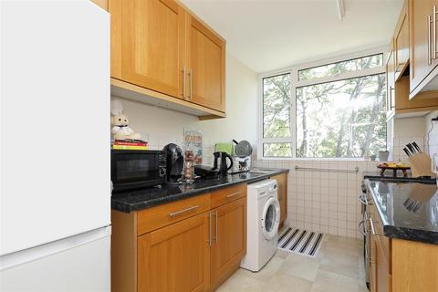 1 bedroom flat for sale, Portinscale Road, London