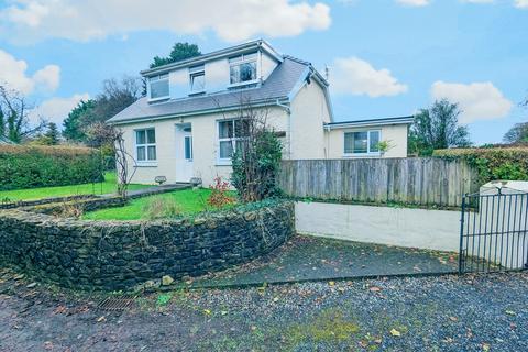 3 bedroom detached house for sale, Llysonnen Road, Carmarthen, Carmarthenshire.