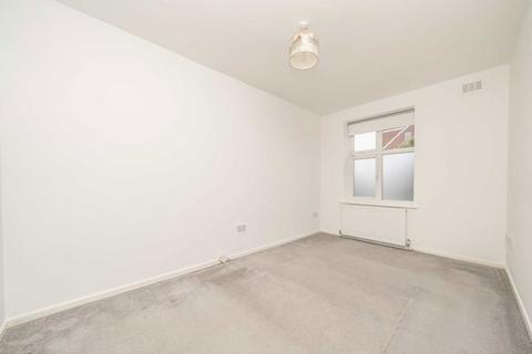 1 bedroom flat for sale, Whitton Road, Twickenham TW1