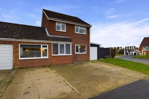 4 bedroom link detached house for sale, Henry Ward Road, Harleston