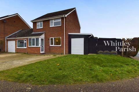 4 bedroom link detached house for sale, Henry Ward Road, Harleston