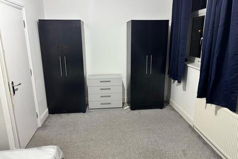 1 bedroom in a house share to rent, Keogh Road, London E15