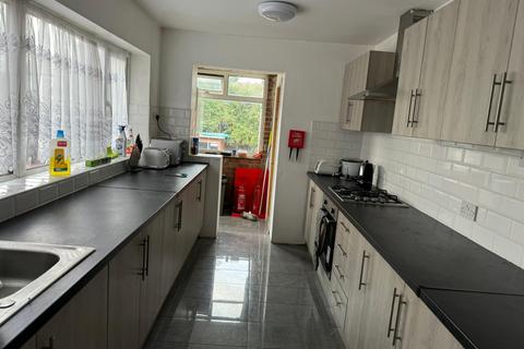 1 bedroom in a house share to rent, Keogh Road, London E15