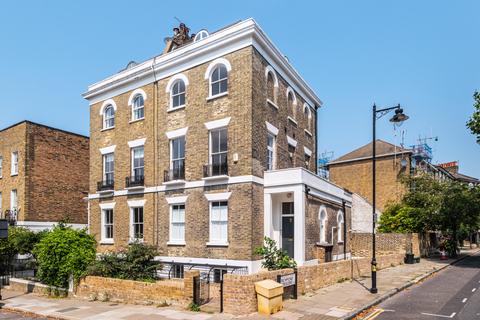 4 bedroom maisonette to rent, Richmond Avenue, Barnsbury, Islington, London