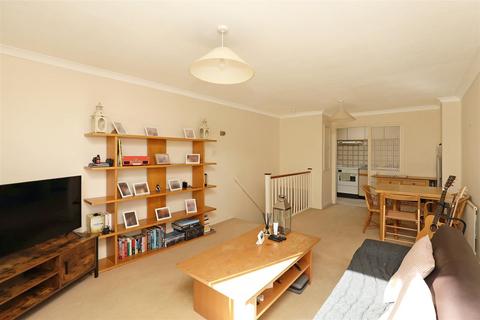 1 bedroom flat to rent, St. Stephen's Gardens, London