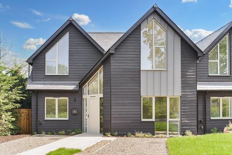 4 bedroom detached house for sale, Kingsoak, Hitchin, SG4