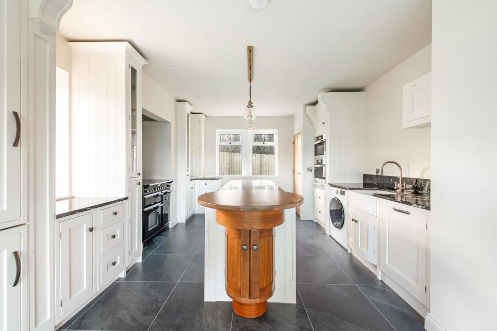 Living dining kitchen