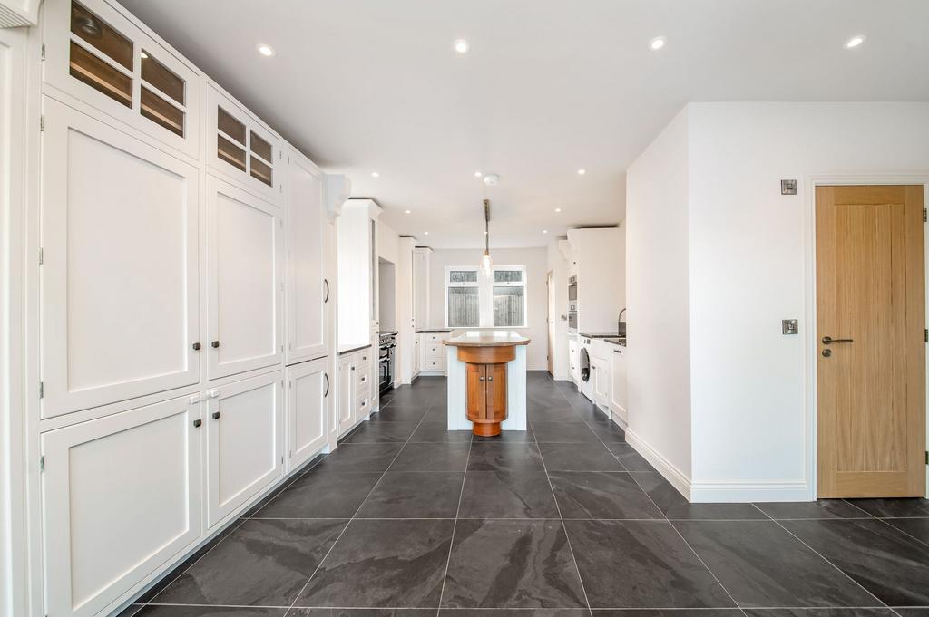Living dining kitchen