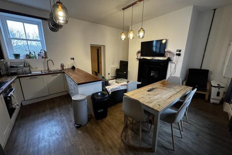 5 bedroom apartment to rent, Saddler Street, Durham