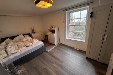 5 bedroom apartment to rent, Saddler Street, Durham