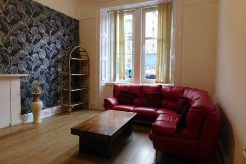 3 bedroom flat to rent, 91, Brunswick Street, Edinburgh, EH7 5HR