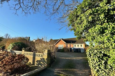 3 bedroom detached bungalow for sale, 64a Kenwick Road Louth LN11 8EN