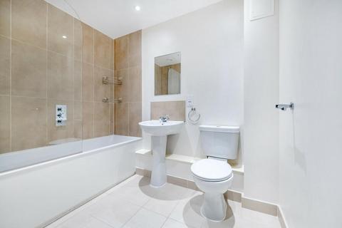 1 bedroom flat to rent, The Arches, SW11