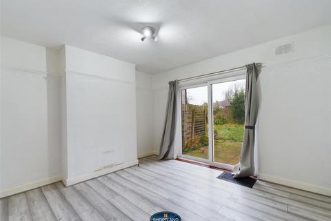 3 bedroom semi-detached house to rent, Quinton Road, Coventry CV3