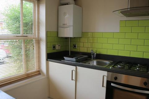 2 bedroom end of terrace house to rent, Chelthorn Way, Solihull, West Midlands, B91