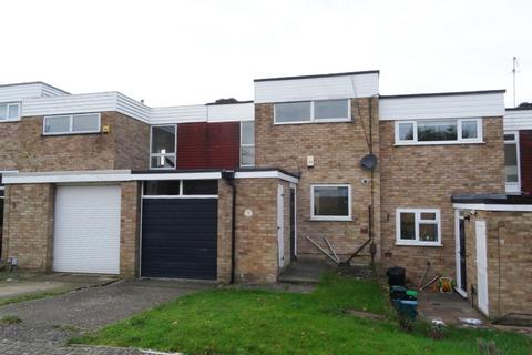 3 bedroom terraced house to rent, Chestnut Close, Orpington BR6