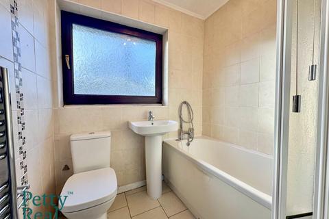 2 bedroom terraced house for sale, Hollins Road, Nelson