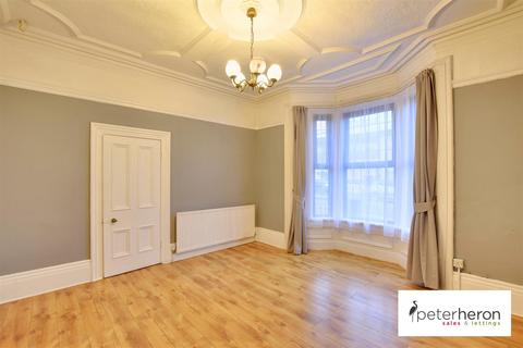 3 bedroom end of terrace house for sale, Newcastle Road, Fulwell, Sunderland