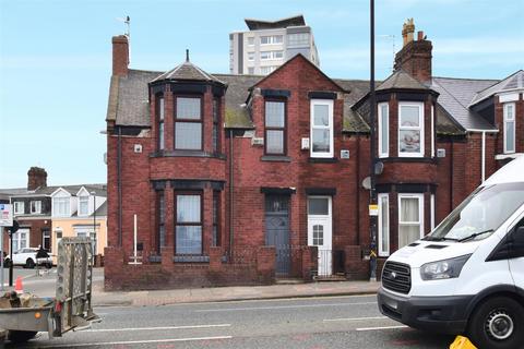 3 bedroom end of terrace house for sale, Newcastle Road, Fulwell, Sunderland