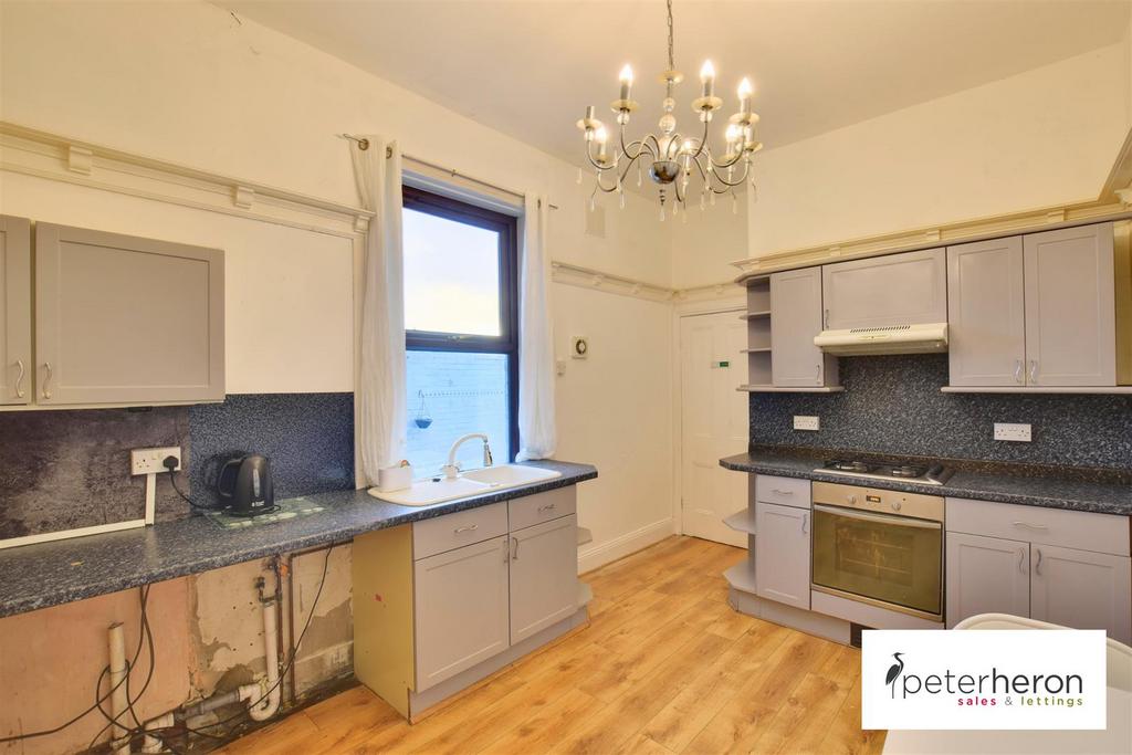 Breakfasting Kitchen