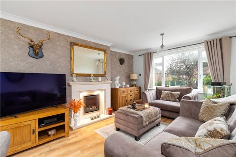 3 bedroom semi-detached house for sale, Queenswood Close, Leeds, West Yorkshire, LS6