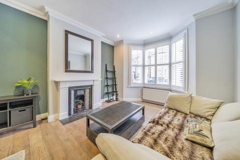 5 bedroom house to rent, Arlesford Road London SW9