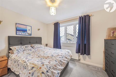 8 Sayer Close, Greenhithe, DA9 9PZ