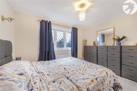8 Sayer Close, Greenhithe, DA9 9PZ