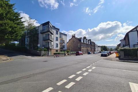 2 bedroom flat to rent, 2 Charlotte Ct East Princes St, Helensburgh, G84 7DF