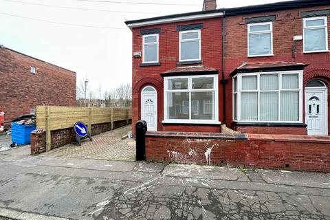 3 bedroom end of terrace house to rent, Whitby Road,  Manchester, M14