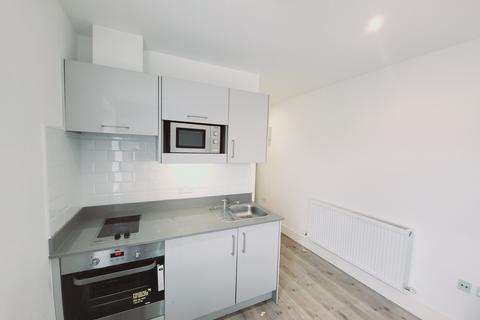 Studio to rent, Luminaire Apartments, 313 Kilburn High Road, LONDON NW6