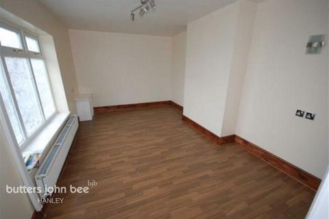 3 bedroom semi-detached house to rent, Maidstone Grove, Stoke-on-trent