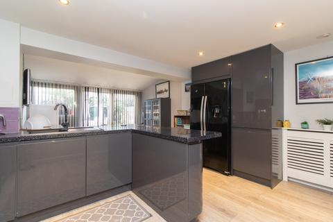 20 Cherry Gardens, Broadstairs, CT10 2NE