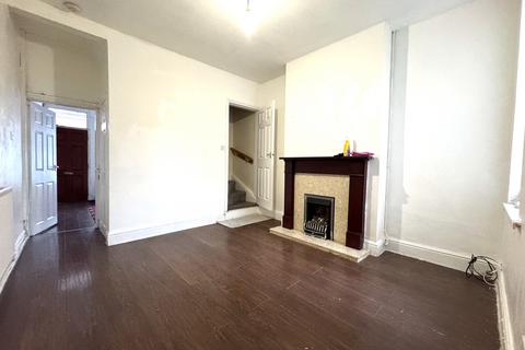 3 bedroom terraced house to rent, Stoney Lane, Balsall Heath B12