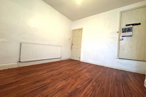 3 bedroom terraced house to rent, Stoney Lane, Balsall Heath B12