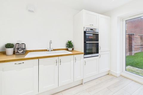 4 bedroom detached house for sale, Driffield Road, Driffield YO25