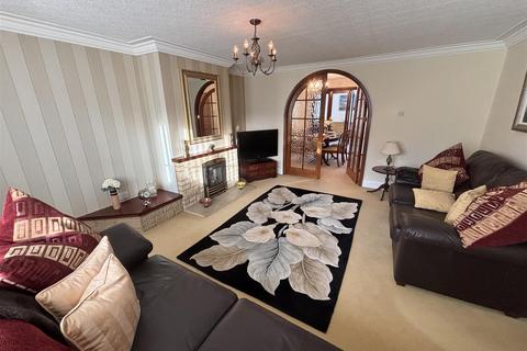 4 bedroom detached house for sale, Seymour Way, Leicester Forest East, Leicester