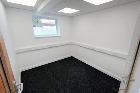 Office to rent, Dover Road East, Gravesend, Kent