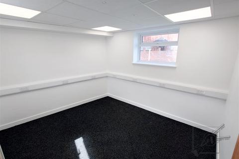 Office to rent, Dover Road East, Gravesend, Kent