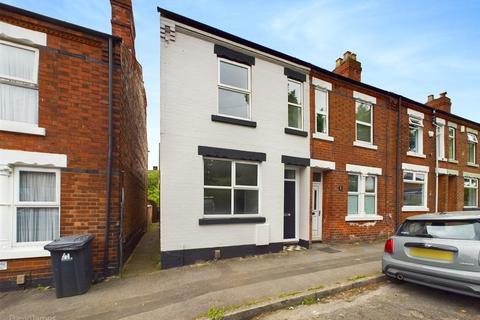 2 bedroom end of terrace house for sale, Byron Street, Nottingham NG5