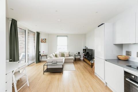 1 bedroom apartment for sale, Greyhound Parade, London SW17