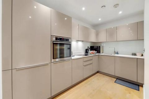 3 bedroom flat to rent, Turnberry Quay, London E14