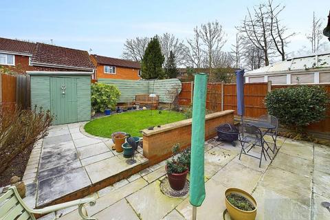 3 bedroom semi-detached house for sale, Ellwood Close, Leicester