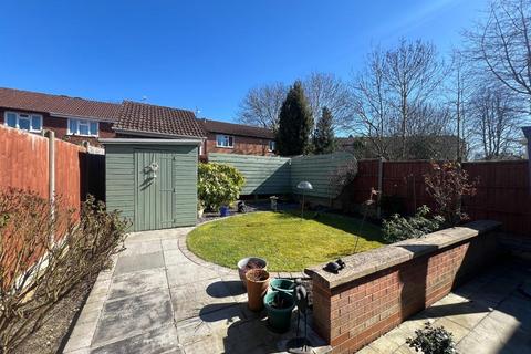 3 bedroom semi-detached house for sale, Ellwood Close, Leicester