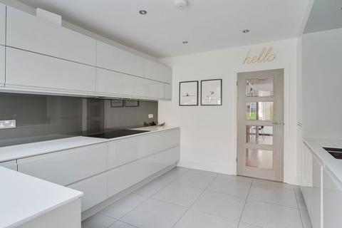 11 Cornfield Road, Reigate, RH2 7HF