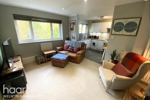 1 bedroom flat for sale, Russett Wood, Welwyn Garden City