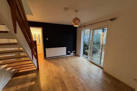 1 bedroom end of terrace house to rent, Riversdale, Llandaff